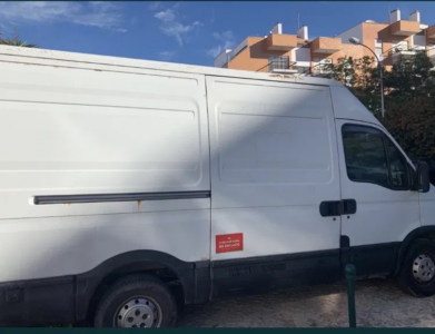 Transporte / Mudanças / Frete / Aluguer de Carrinha com Motorista